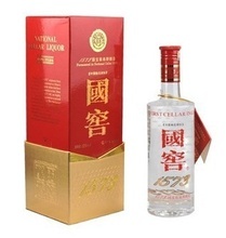 酒类批发采购指南 优质酒源、合理价格与高效发票管理